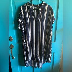 NWOT 4x Emery Rose silky tunic top